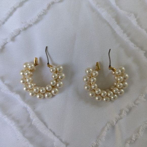 J Crew peal hoop pierced earrings - Picture 3 of 9